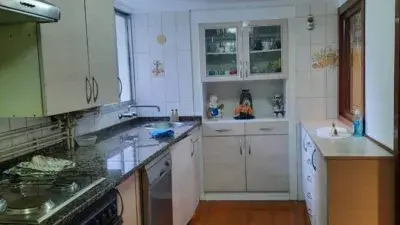 Casa con Local Comercial en Otxandio