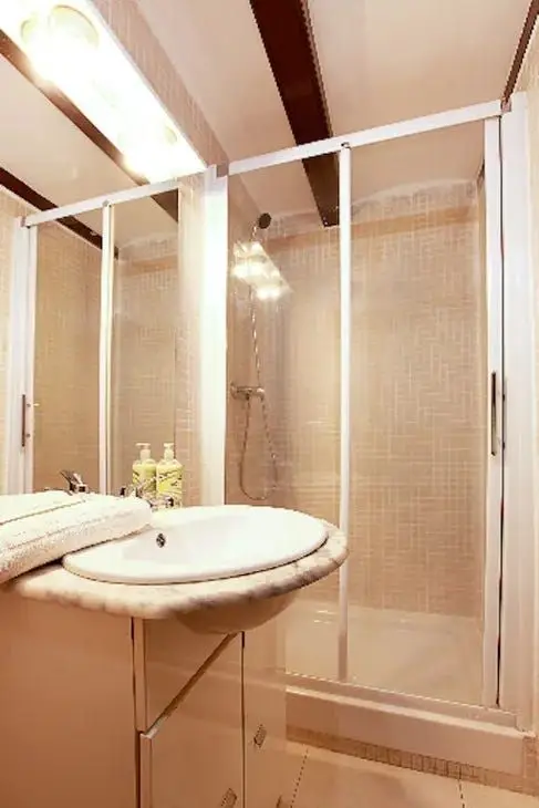 Apartamento en alquiler en Carrer Nou de la Rambla Barcelona