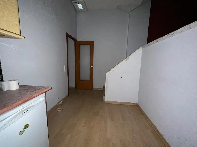 Oficina en venta Terrassa 45m2 Barrio Les Escoles