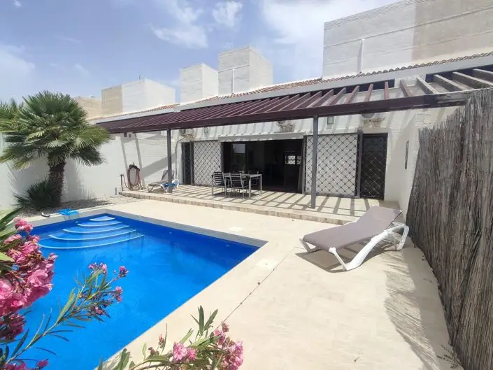 Villa de Lujo en Venta 2 Dormitorios Piscina Privada