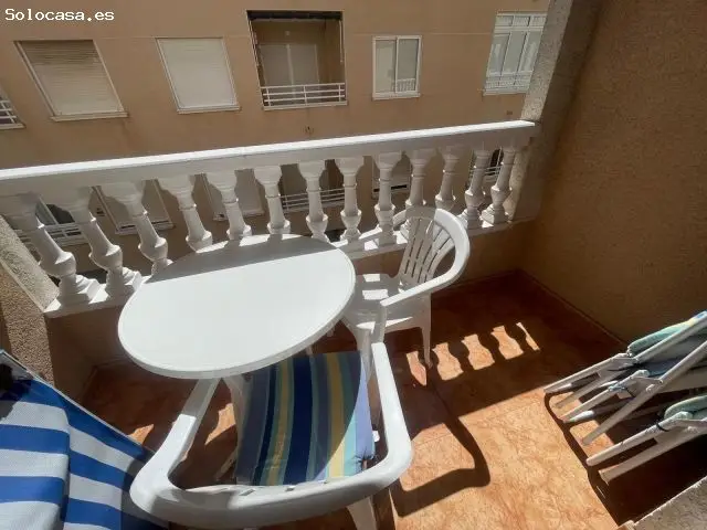 Apartamento con Garaje y Piscina en Torrevieja Centro
