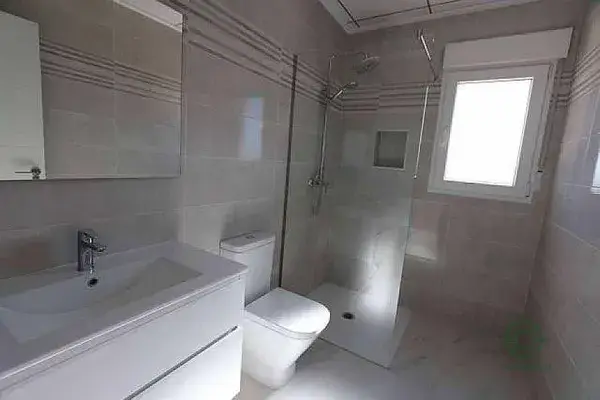 Villas de Lujo en Pinoso:  Modernas y Tradicionales