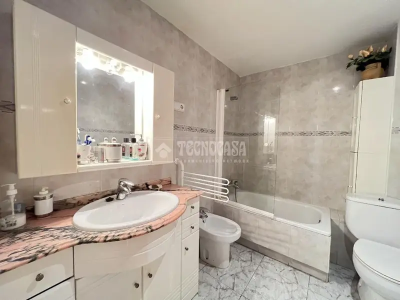 Piso en Venta Latina 3 Dormitorios 89m2 Terraza