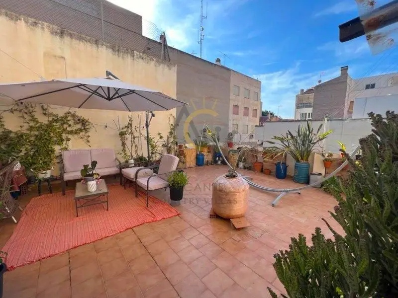Venta Piso Soleado Novelda Terraza 3 Dormitorios 2 Baños Ascensor