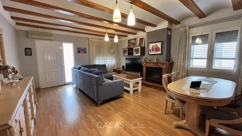 Chalet en venta Oliva Valencia 6 dormitorios 4 baños cerca de la playa