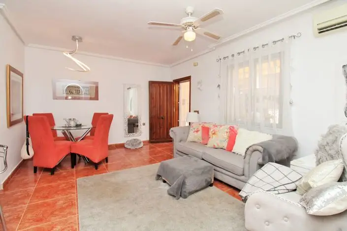 Bungalow 2 Dormitorios Villamartin Solarium Privado