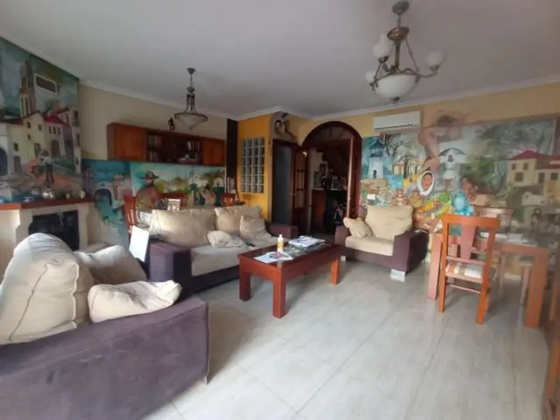 Duplex en Retamar con Vistas al Mar y Acceso Directo a la Playa
