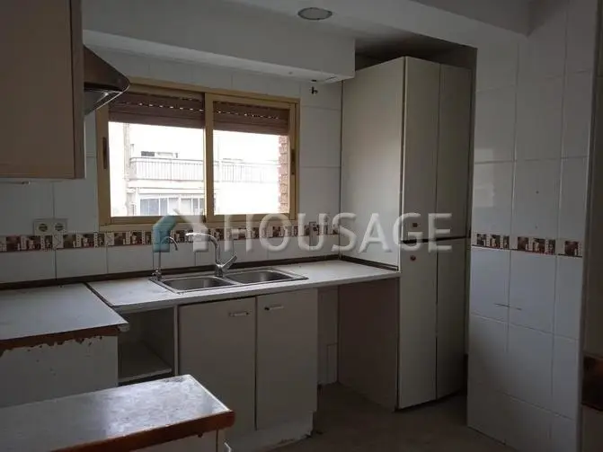 Piso en venta en Valencia zona Jesus