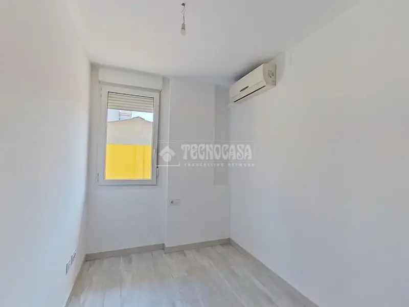 Piso en venta en Manresa planta baja con patio