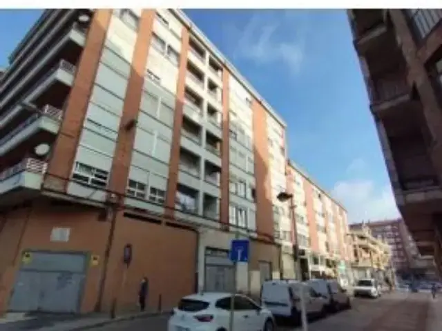Piso en venta Calle Clpintor Modinos Torrelavega Cantabria