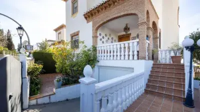 Chalet en Venta en La Zubia Sierra Nevada