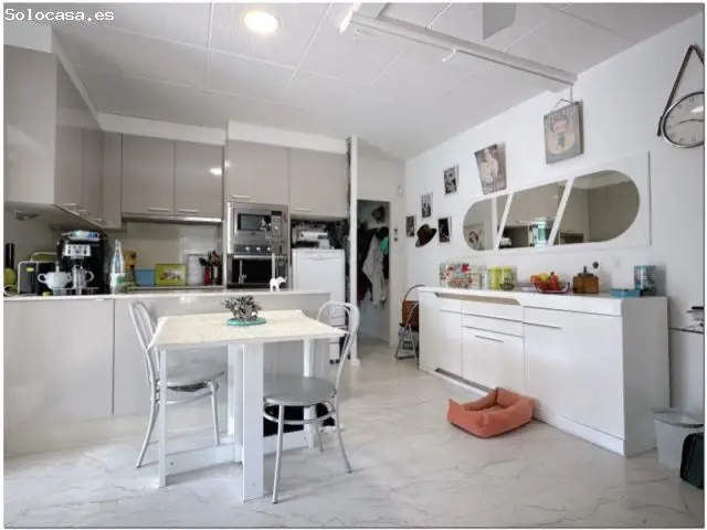 Apartamento en Empuriabrava con Piscina Privada y Jardin Cerca de la Playa