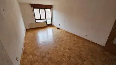 Piso en Venta Pradoluengo 3 Habitaciones