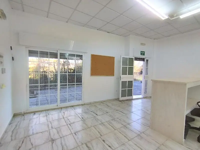Venta Local Comercial Badajoz Golf Guadiana 82m2