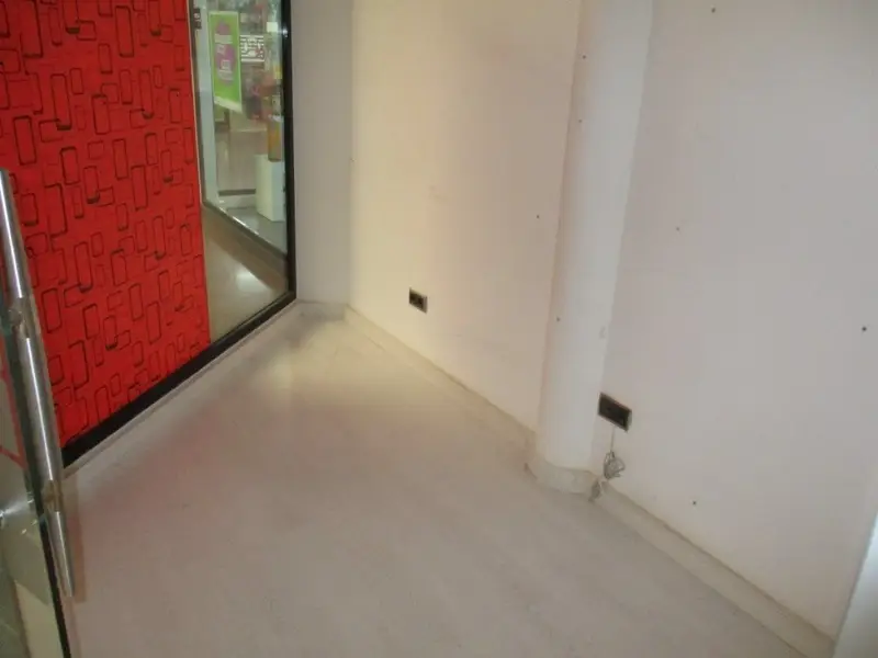 Venta Local Comercial con Calefaccion en Centro Almansa