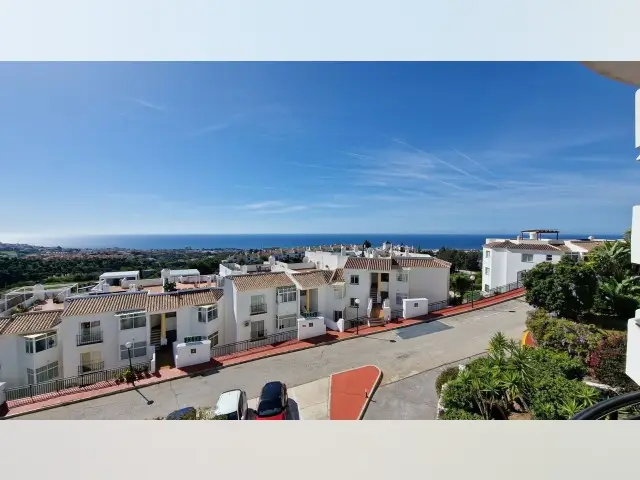 Apartamento en Calahonda Costa del Sol Vistas al Mar 2 Dormitorios