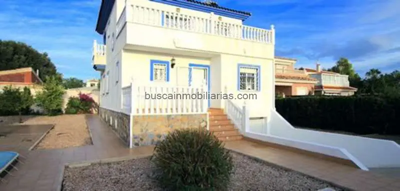 Villa en Venta Quesada 4 Dormitorios Piscina Privada