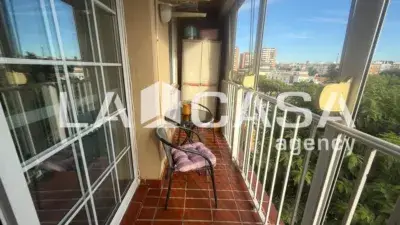 Piso en venta en Entrenúcleos