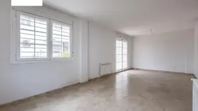Casa en Venta en Armilla - Cerca del CC Nevada