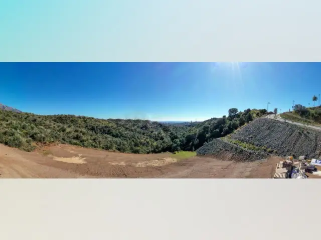 Terreno en Venta La Quinta - Parcela de Lujo con Vistas al Mar