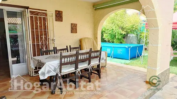 Chalet en Els Poblets cerca de la playa con barbacoa y garaje