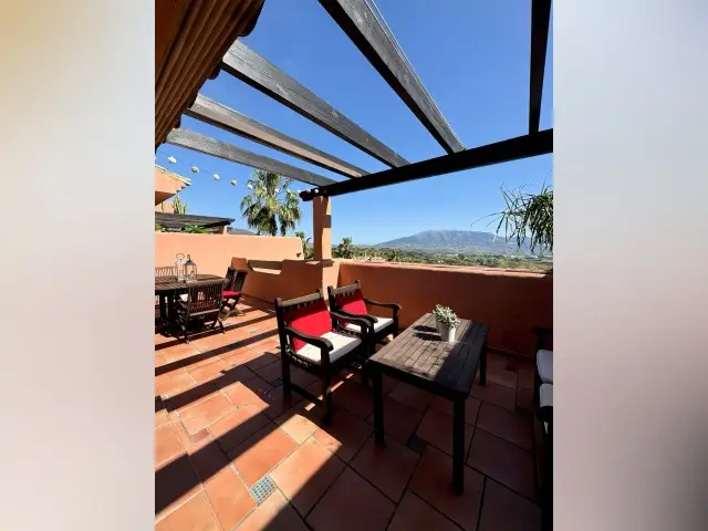 Atico Lujo 3 Dormitorios La Mairena Marbella
