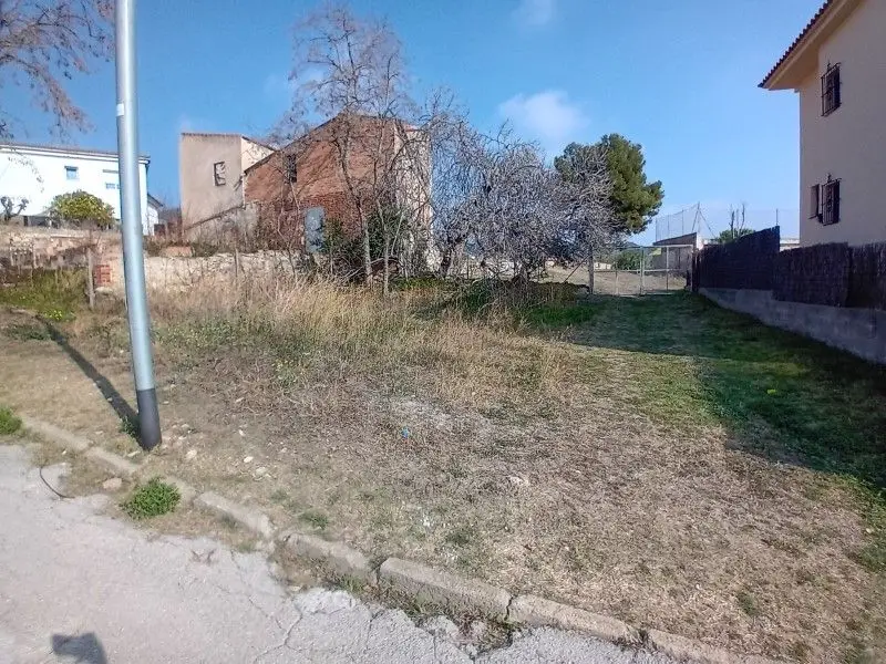 Venta Parcela La Pineda 400m2 - Dos Viviendas