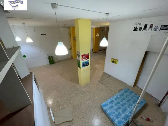 Local en Alquiler Zona Feria 248m2