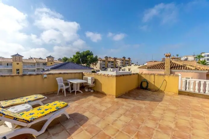 Villa en Orihuela Costa 4 Dormitorios Piscina Privada Cerca de la Playa