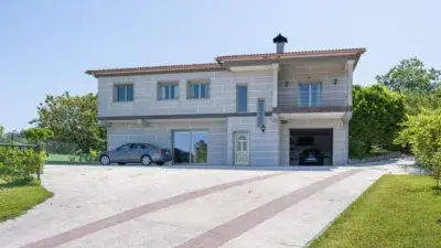 Casa en venta en Calle Poza (A)-Cabreira, Número 15