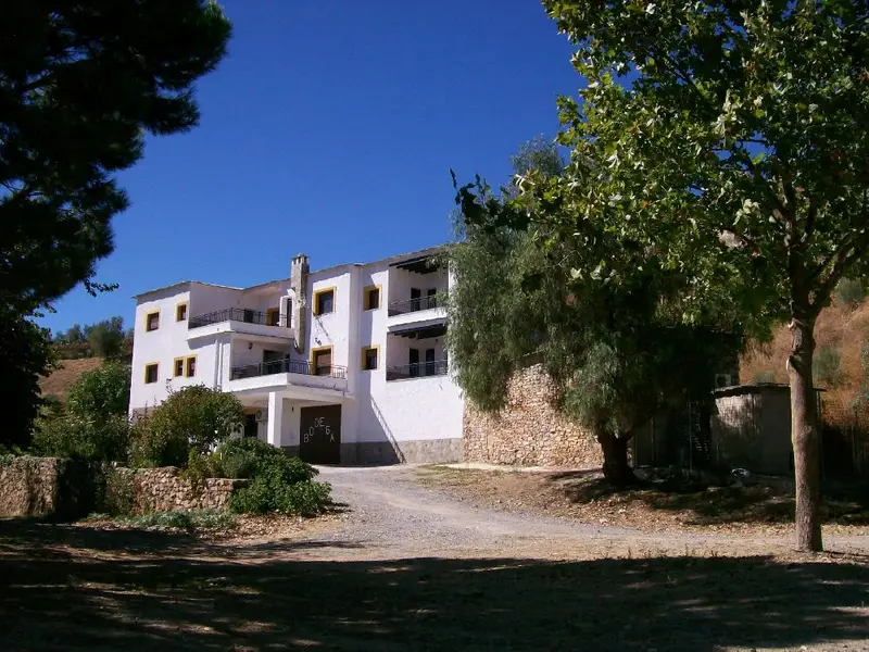 Venta Finca 9 Habitaciones Laroles
