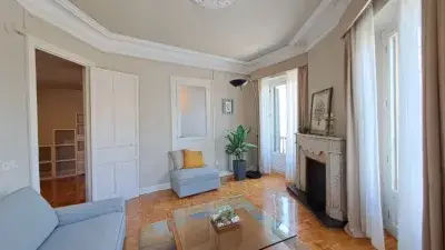 Piso en alquiler en Pamplona centro: 3 dormitorios, 2 baños, moderno y luminoso