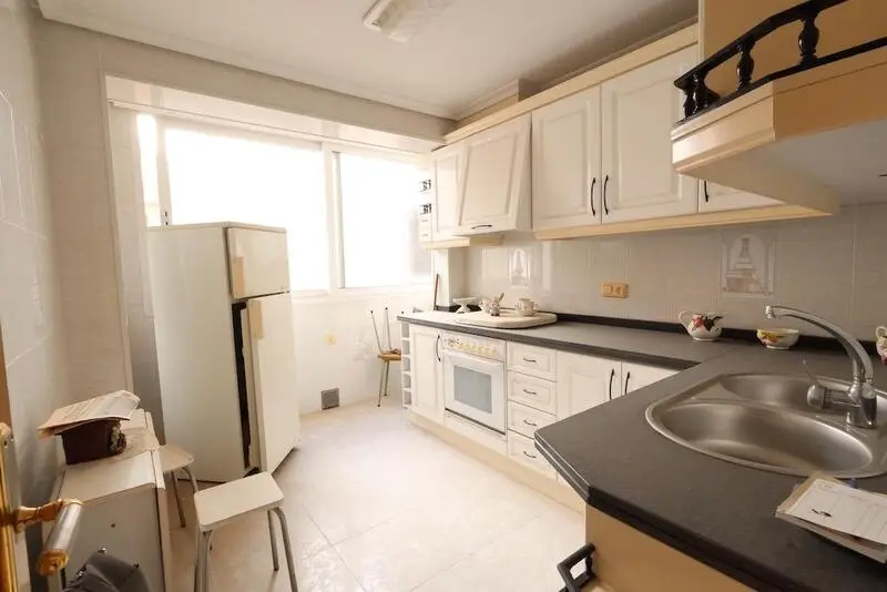 Apartamento en Torrevieja 3 dormitorios 90m2 con trastero