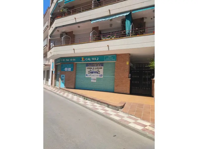 Venta 2 Locales Comerciales en Pineda de Mar