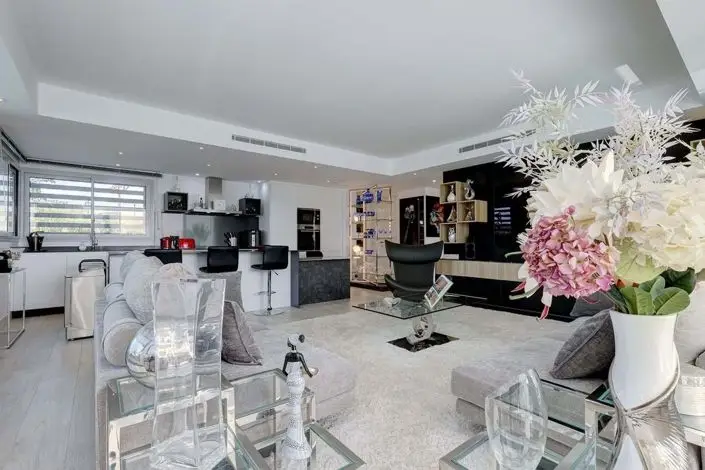 Apartamento 2 Dormitorios en Casares Costa del Sol