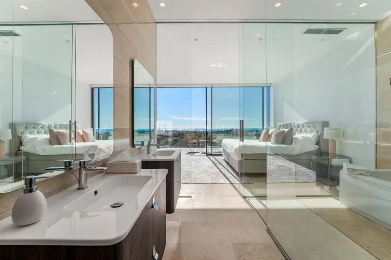 Villa de 5 Dormitorios en Venta Benahavis