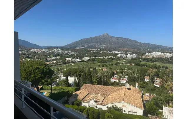 Apartamento 2 Dormitorios 127m² Lujo Nueva Andalucía Marbella