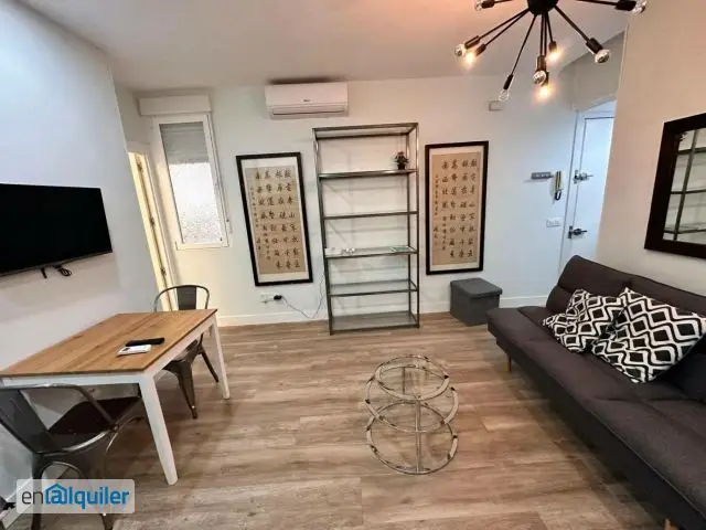Piso Malasaña Tribunal - Moderno y cómodo apartamento a 1 minuto del metro