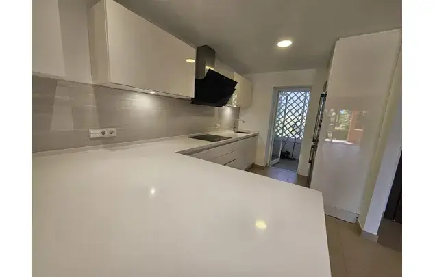 Casa adosada 4 dormitorios 100m² Benahavís
