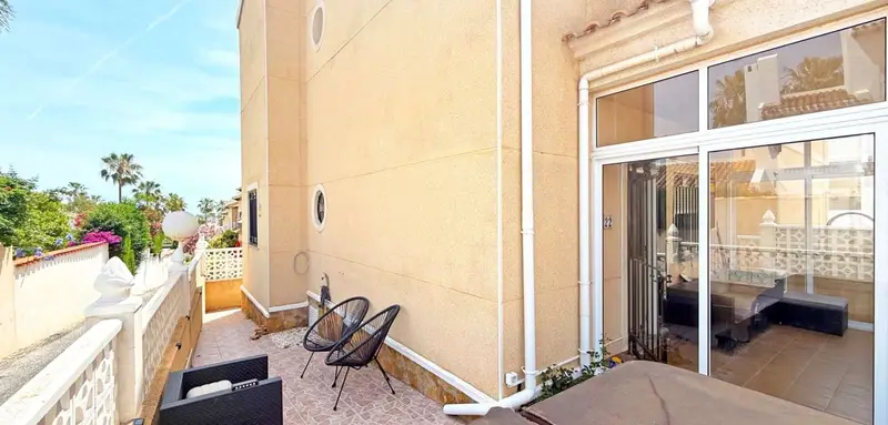 Chalet en venta en Villamartin, Orihuela, Alicante