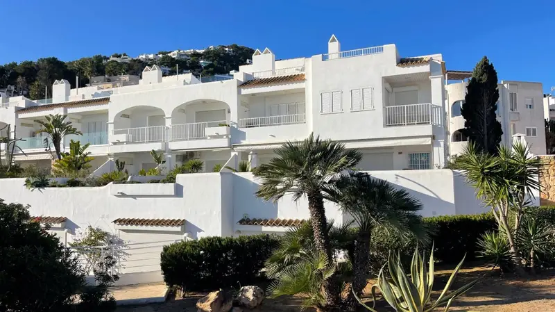 Apartamento en venta en La Siesta, Santa Eulalia / Santa Eularia, Ibiza