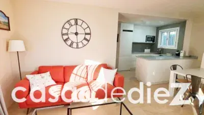 Villa en Oliva Nova con Piscina y Jardin Cerca de la Playa