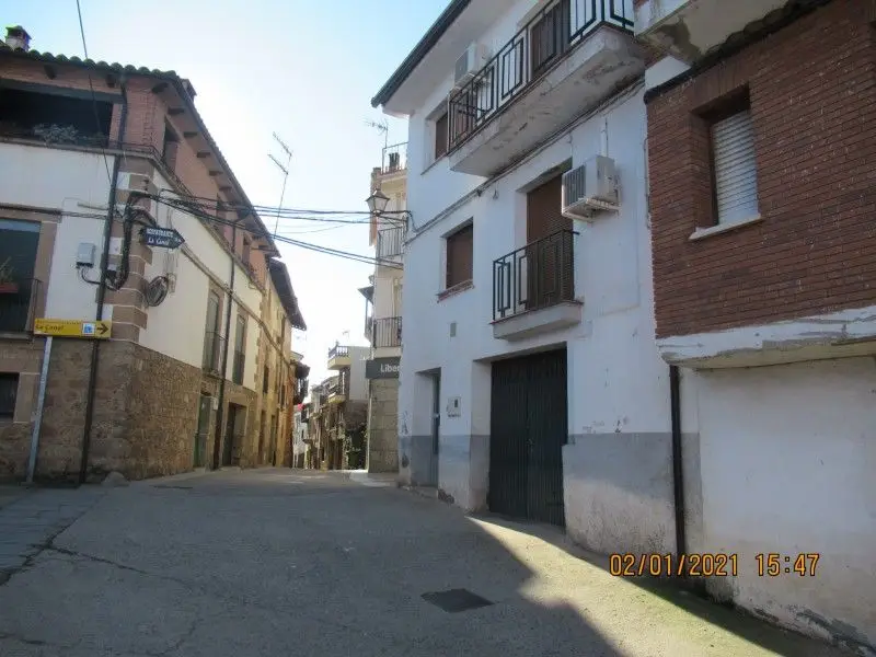 Casa en Venta con Terraza en Cadalso 200m2