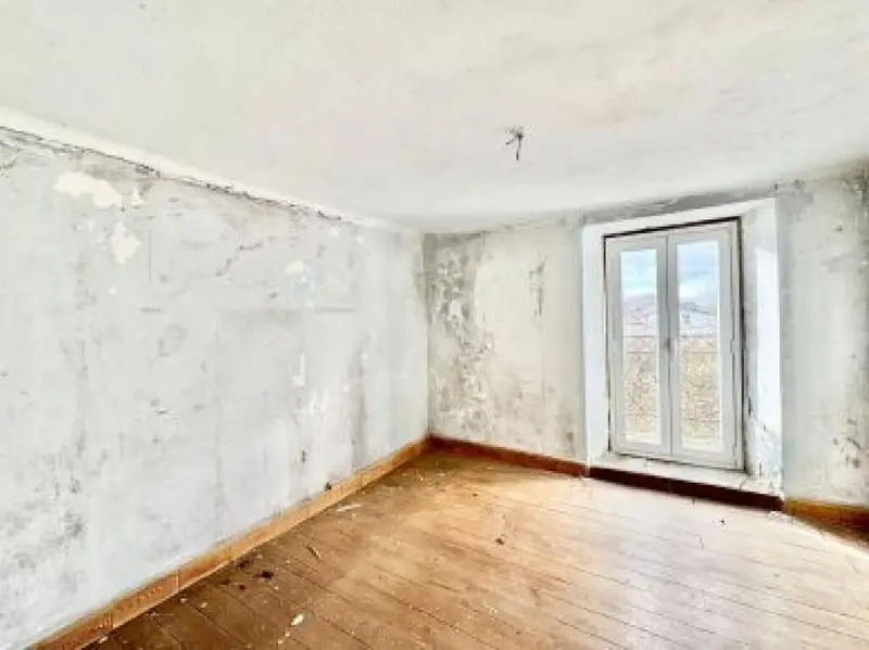 Casa Rural en Urbina con Trastero para Reformar