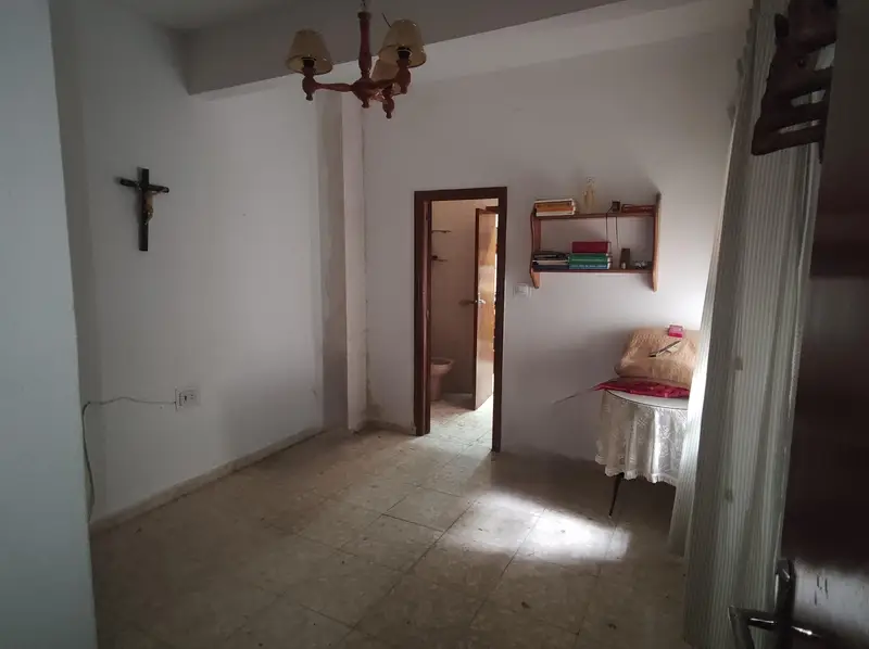 Enorme Piso 290m2 Centro 6 Habitaciones 3 Baños 2 Patios Ideal Inversores