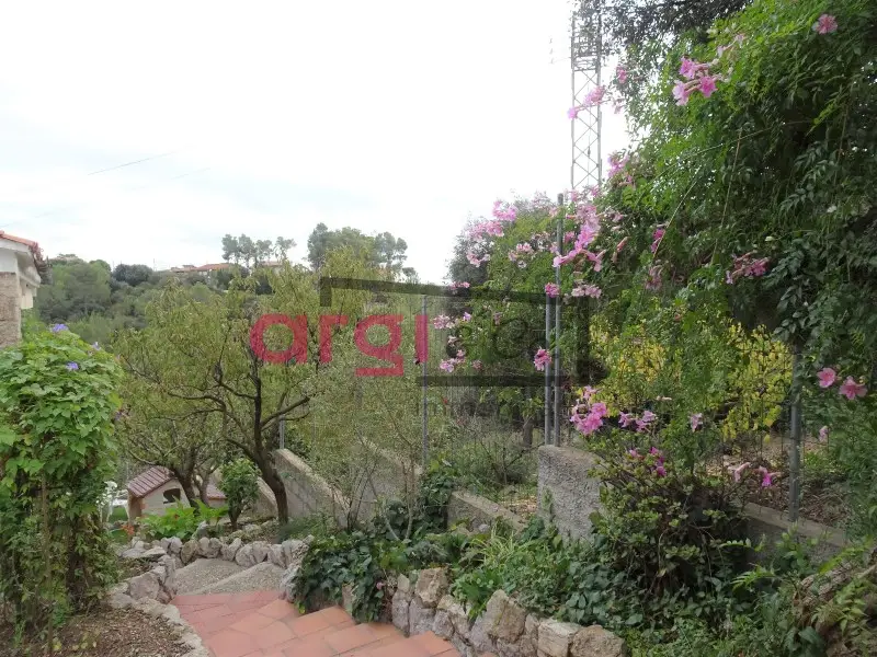 Venta Parcela con Garaje en Bruguers - Casa 4 Habitaciones