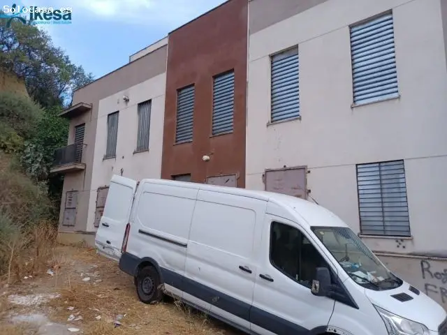 Edificio 10 Viviendas Para Reformar Garaje Trasteros Inversores