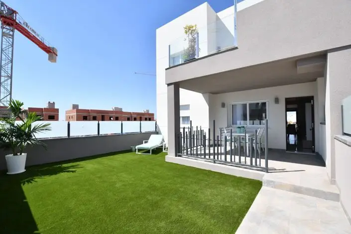 2 Bed Bungalow for sale
