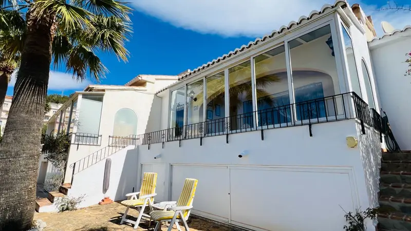 Chalet en venta en Teulada Moraira con vistas al mar