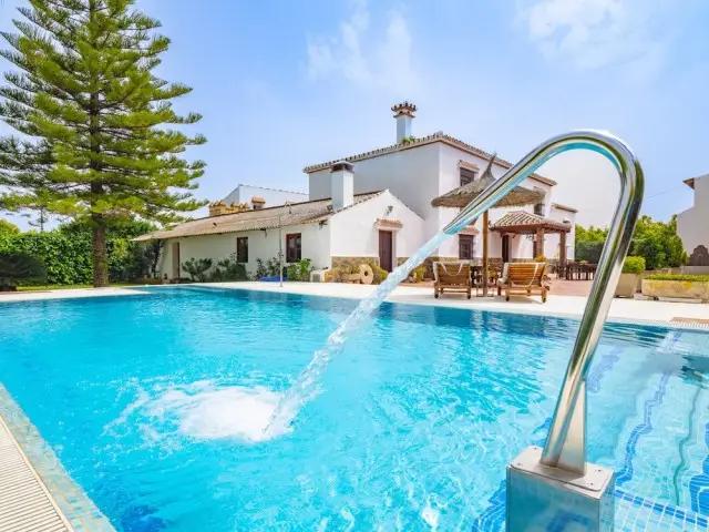 Casa Rural con Piscina Privada en Coín Málaga España para 10 Personas